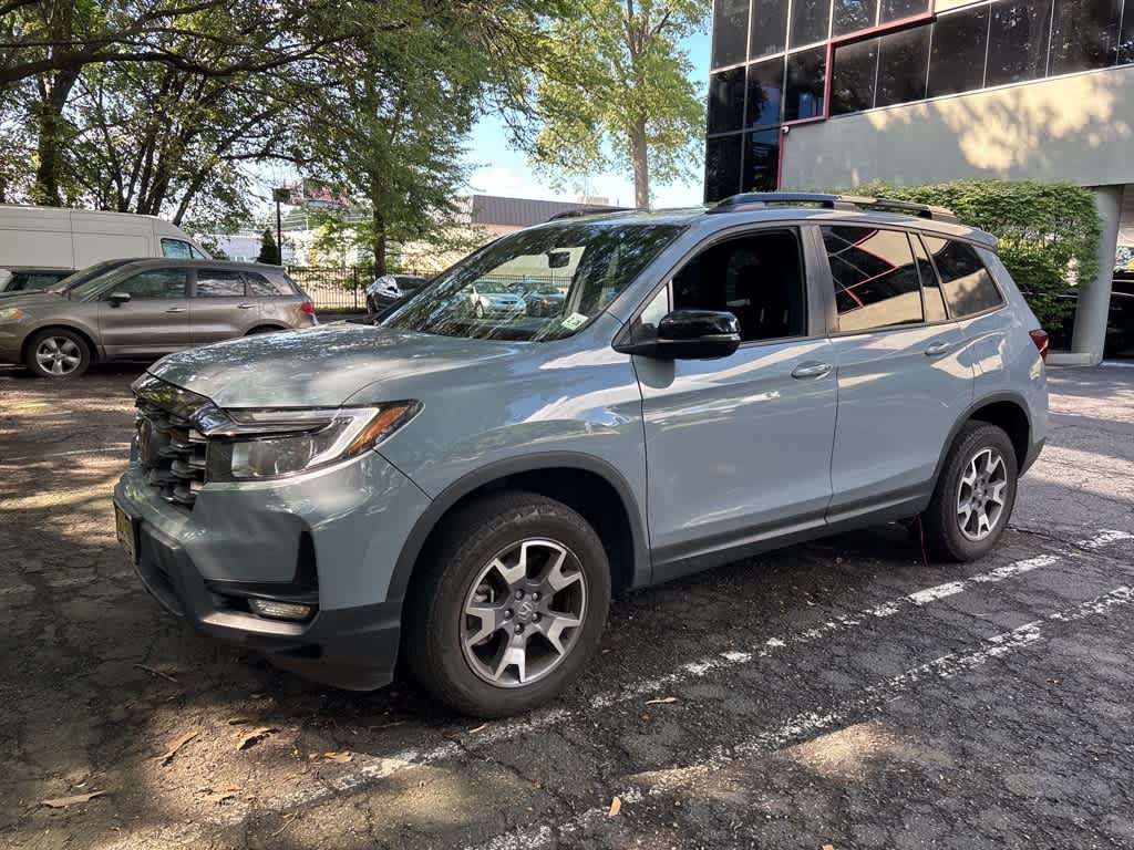 Thumbnail: 2023 Honda Passport - 2
