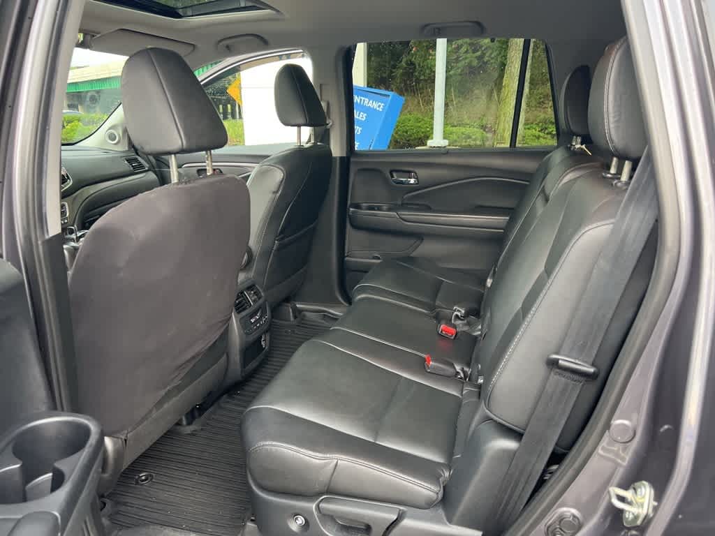 Thumbnail: 2020 Honda Pilot - 17