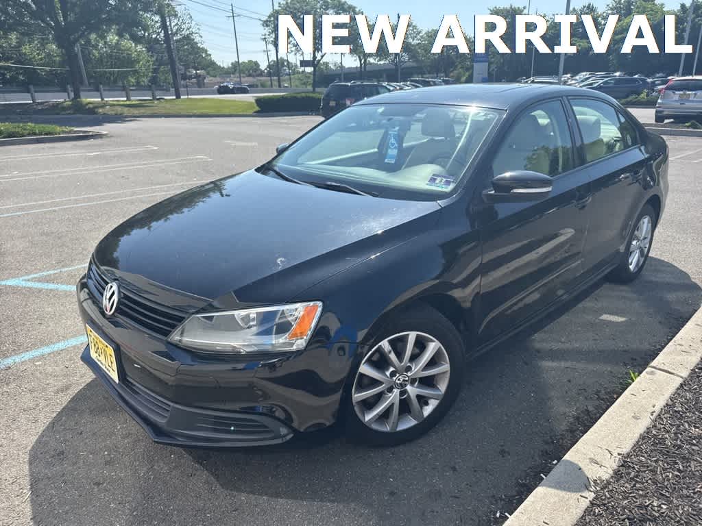 Thumbnail: 2011 Volkswagen Jetta - 3