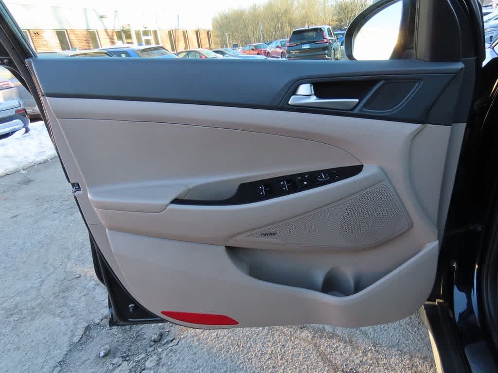 Thumbnail: 2020 Hyundai Tucson - 17