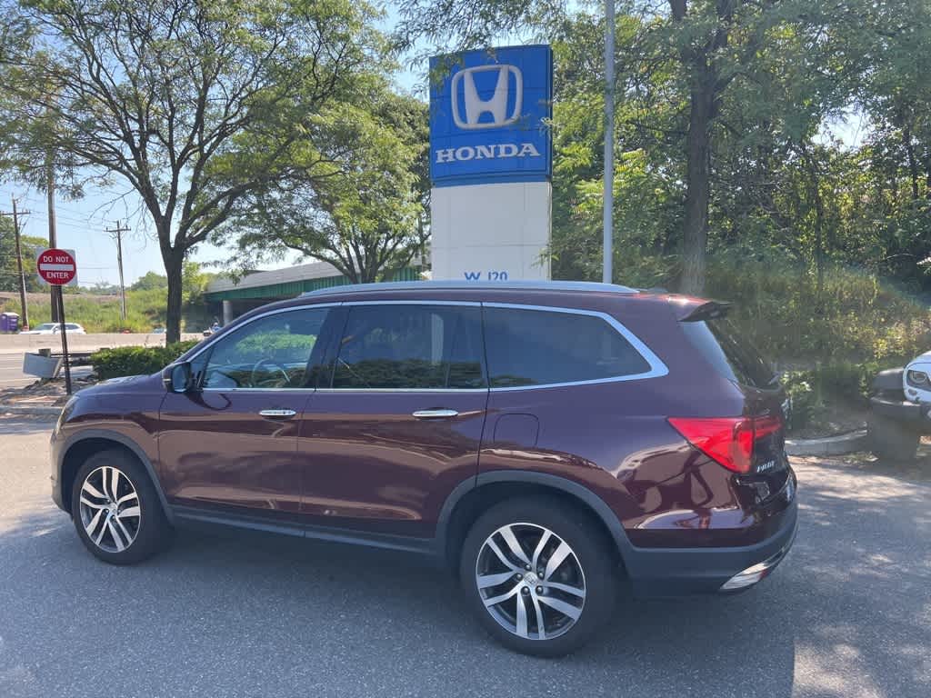 Thumbnail: 2016 Honda Pilot - 10