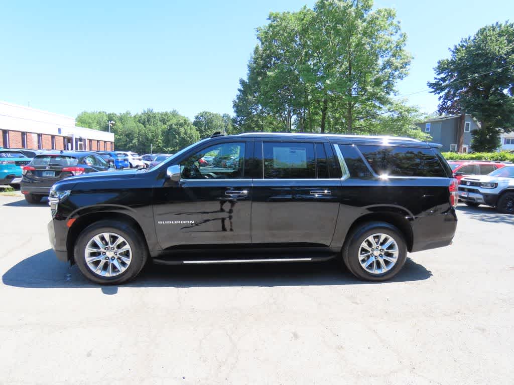 Thumbnail: 2023 Chevrolet Suburban - 3