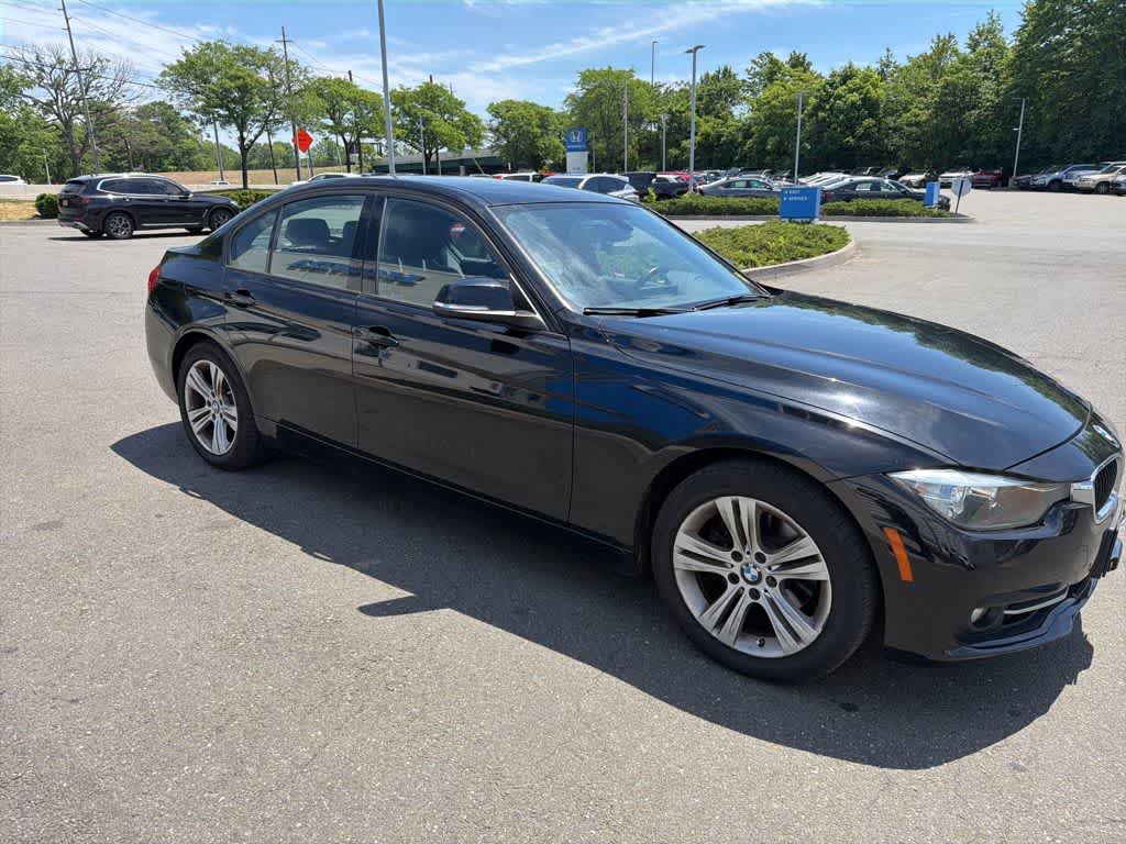 Thumbnail: 2016 BMW 3 Series - 21
