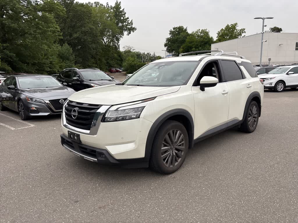 Thumbnail: 2023 Nissan Pathfinder - 2