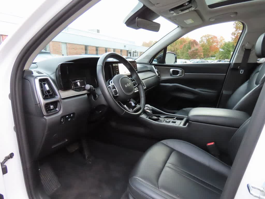 Thumbnail: 2022 Kia Sorento - 2