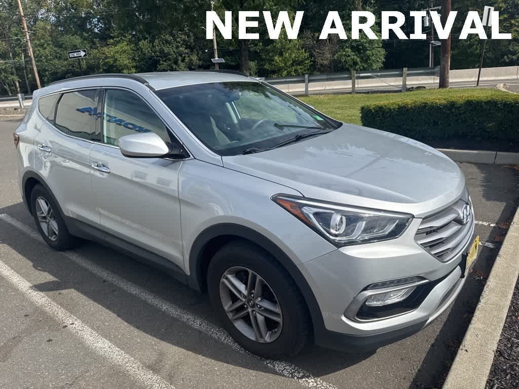 Thumbnail: 2017 Hyundai Santa Fe - 4