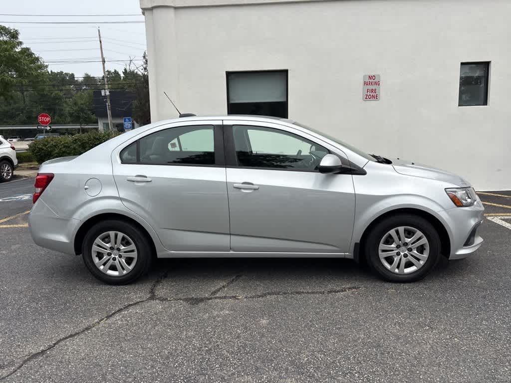 Thumbnail: 2019 Chevrolet Sonic - 13