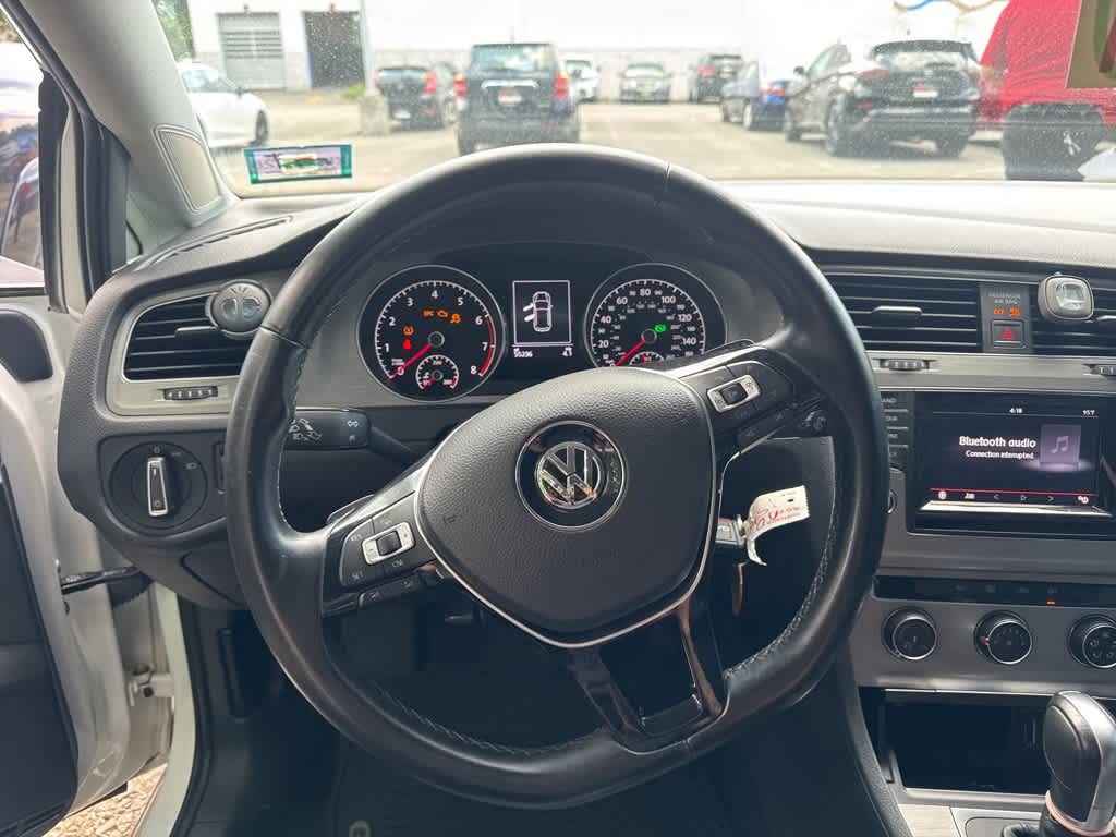 Thumbnail: 2015 Volkswagen Golf - 8