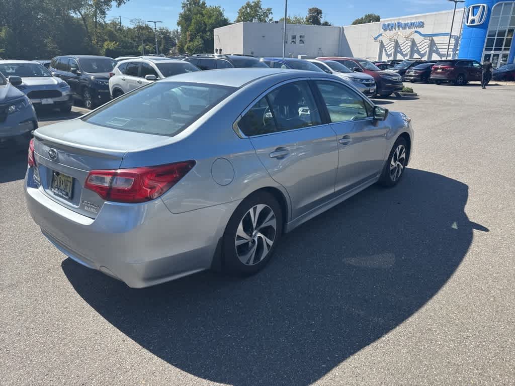 Thumbnail: 2015 Subaru Legacy - 10