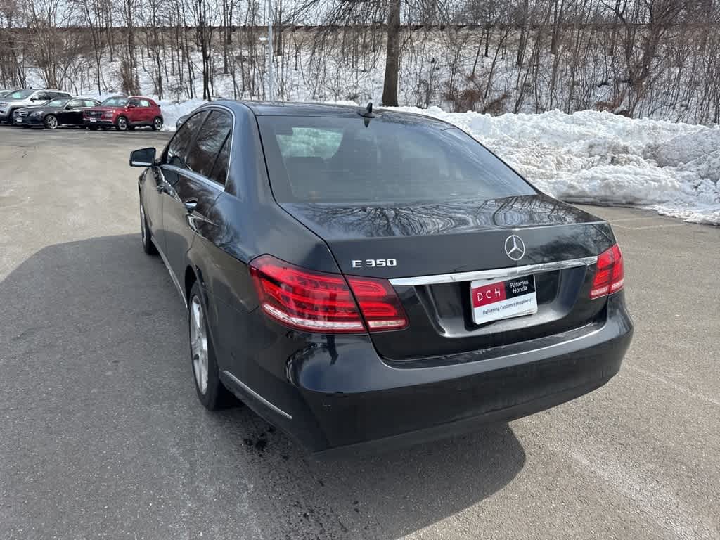 Thumbnail: 2015 Mercedes-Benz E-Class - 21