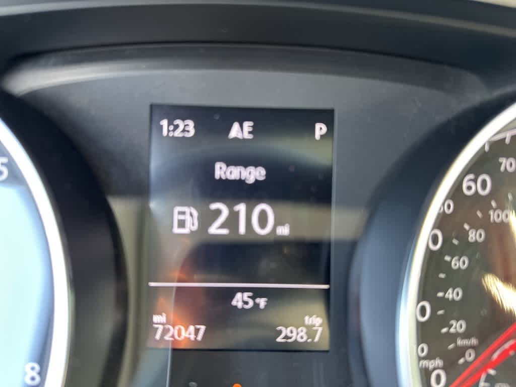 Thumbnail: 2016 Volkswagen Golf - 26