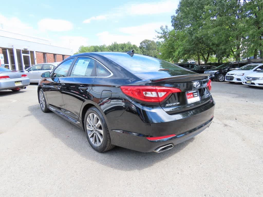 Thumbnail: 2015 Hyundai Sonata - 4
