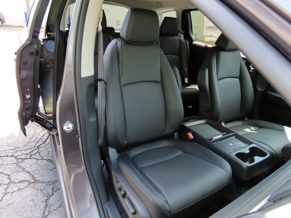 Thumbnail: 2026 Honda Odyssey - 17