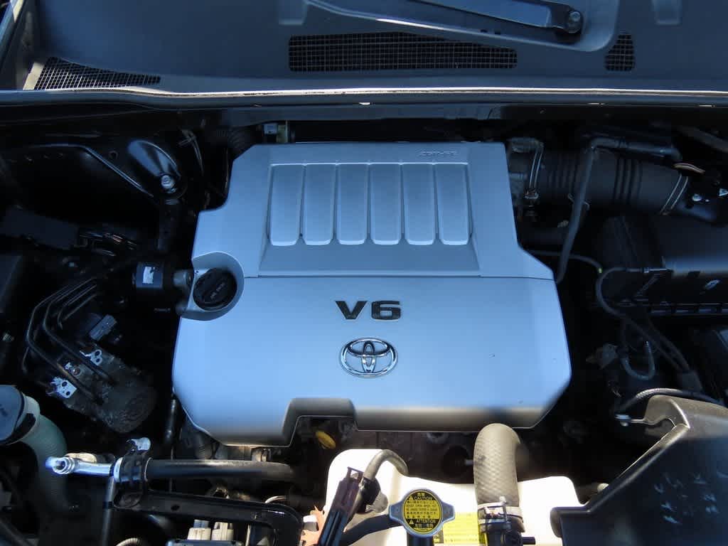 Thumbnail: 2011 Toyota Highlander - 18