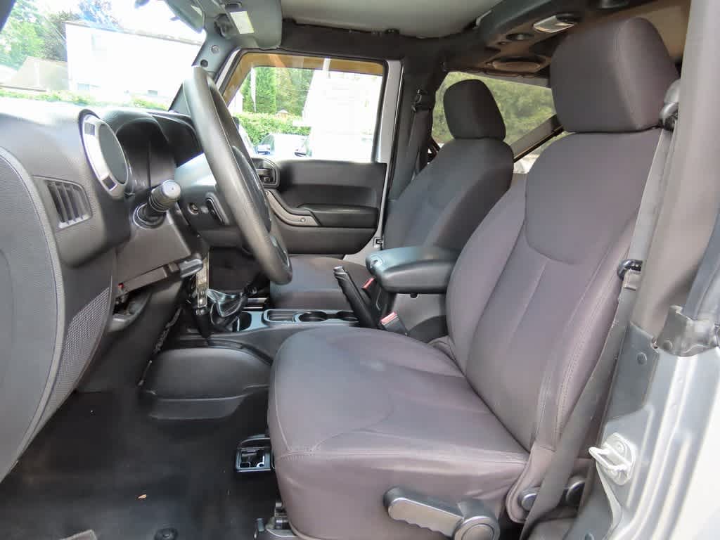 Thumbnail: 2014 Jeep Wrangler - 12