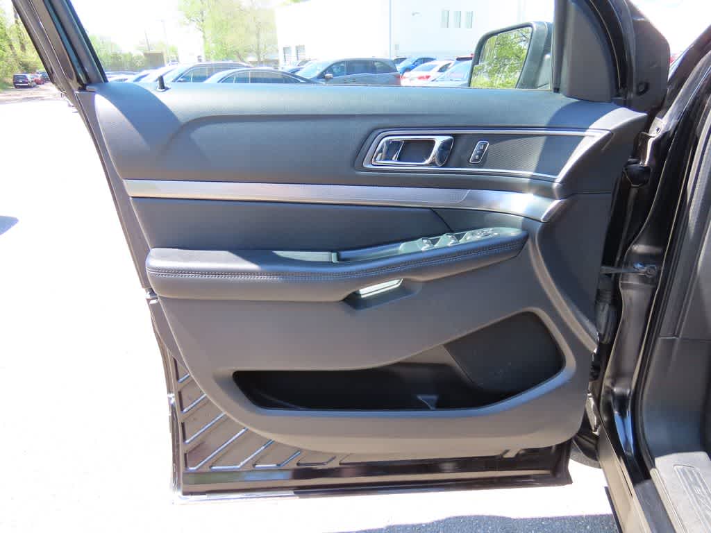 Thumbnail: 2018 Ford Explorer - 13