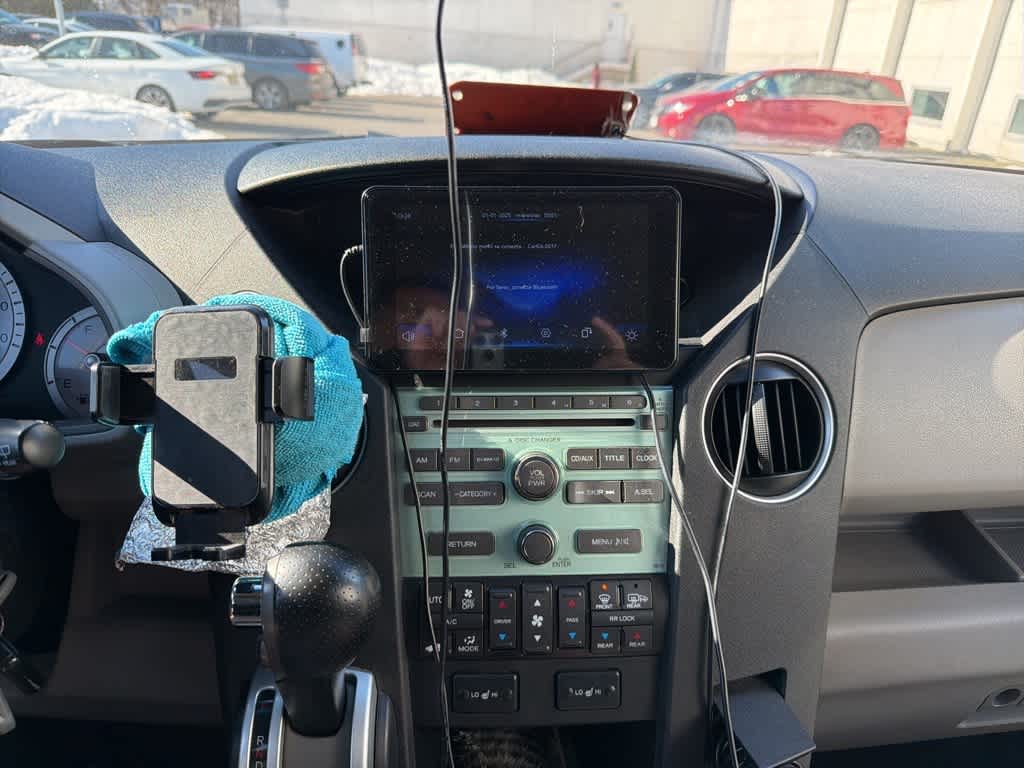 Thumbnail: 2011 Honda Pilot - 25