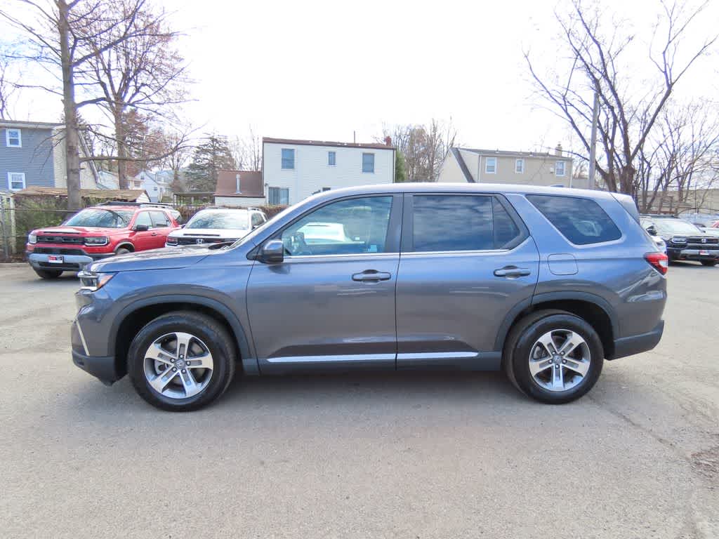 Thumbnail: 2023 Honda Pilot - 3