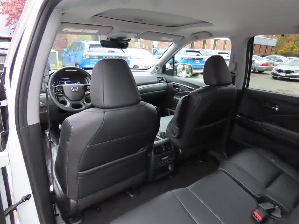 Thumbnail: 2022 Honda Pilot - 16