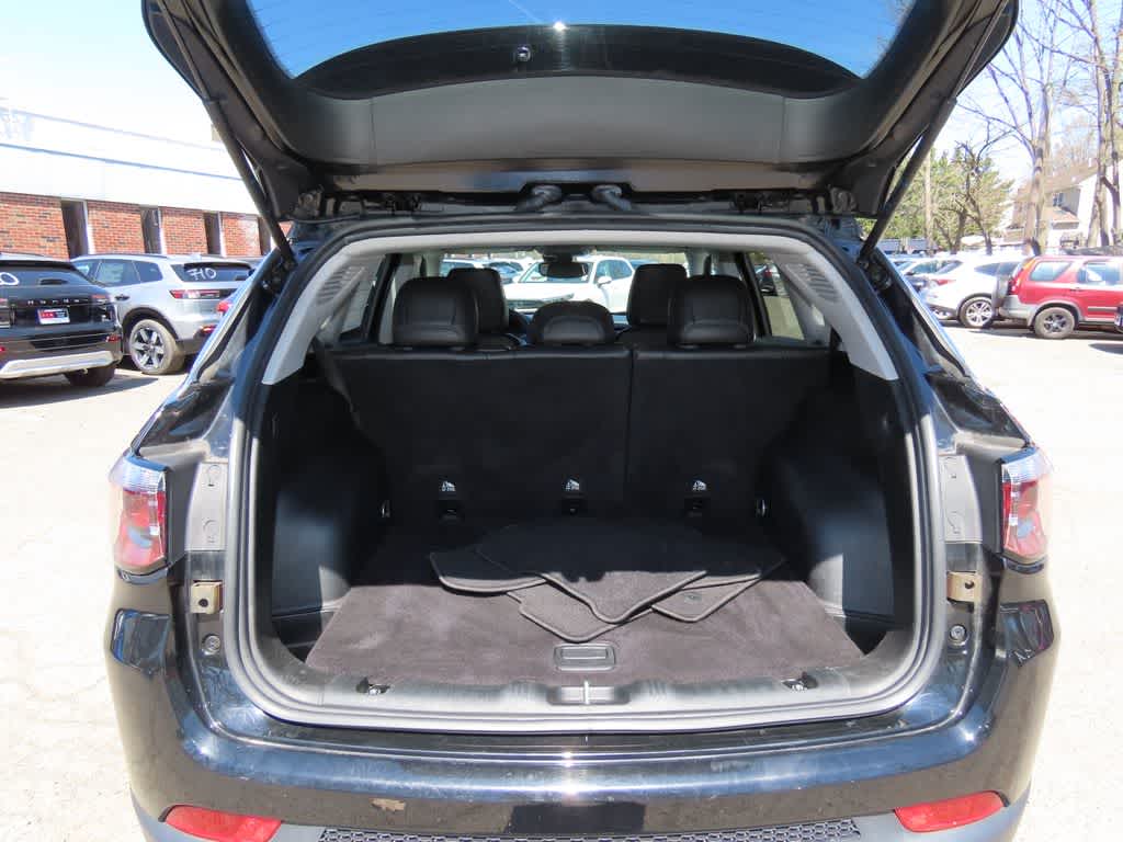 Thumbnail: 2022 Jeep Compass - 13