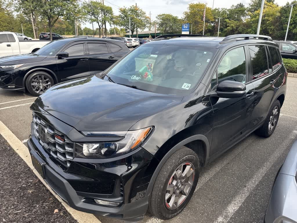 Thumbnail: 2023 Honda Passport - 3