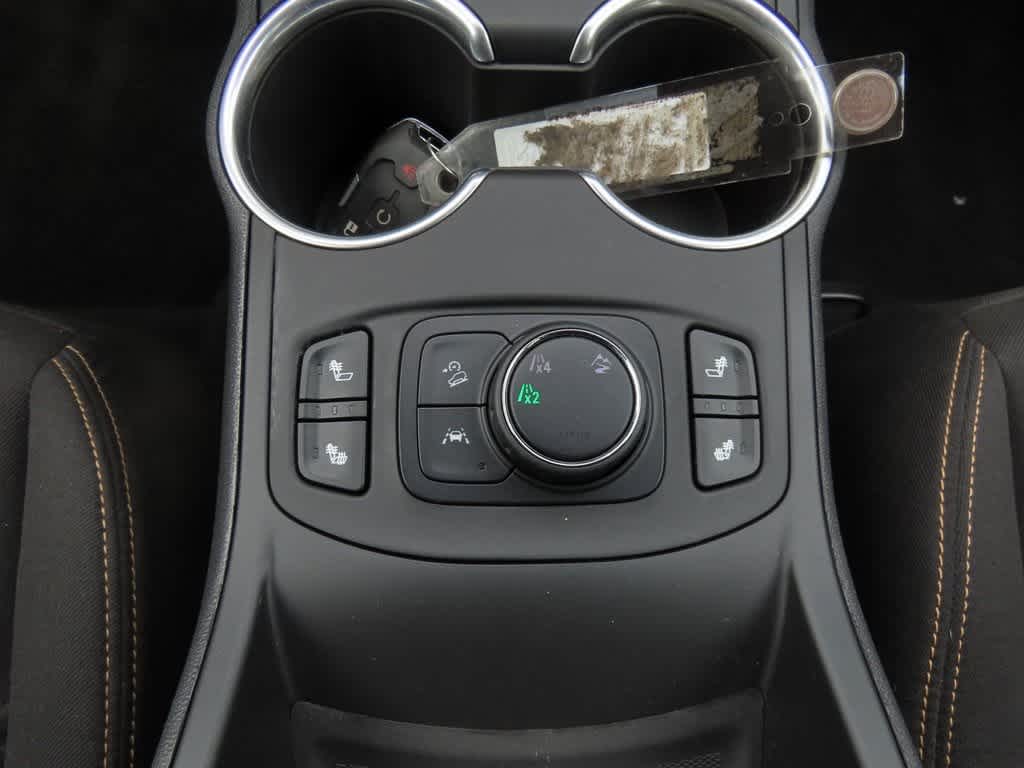 Thumbnail: 2020 GMC Terrain - 23
