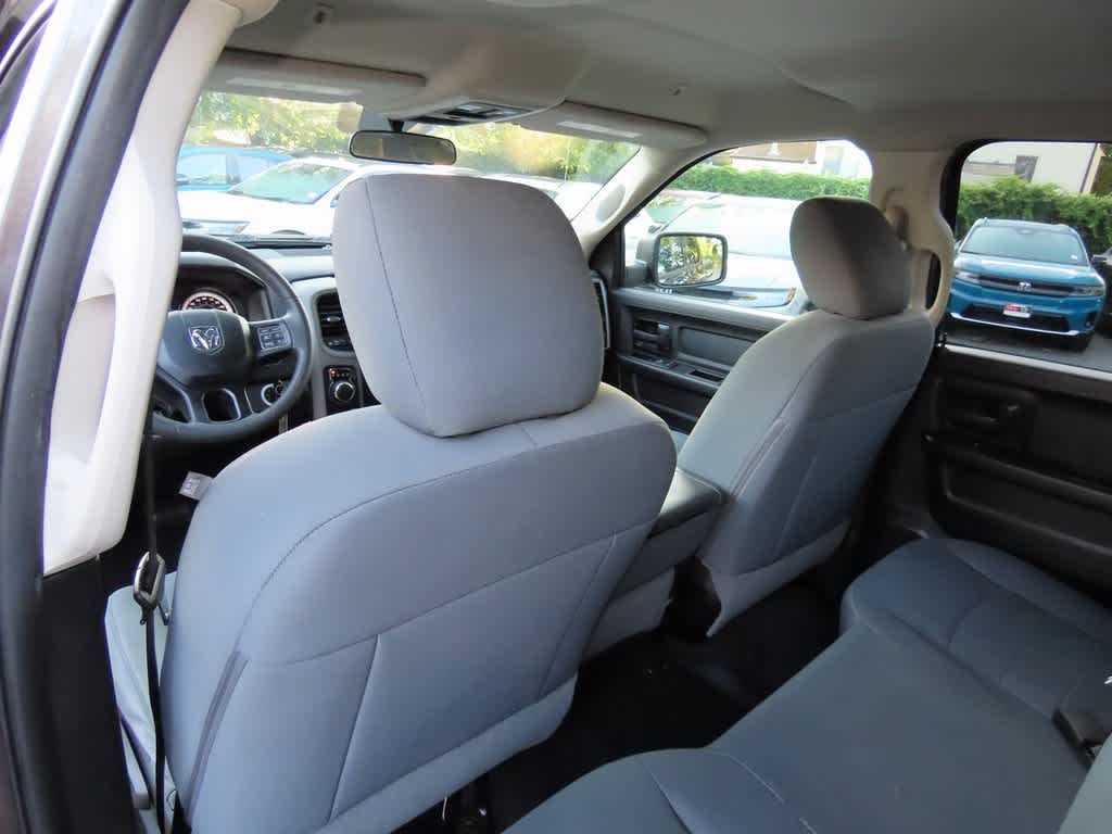 Thumbnail: 2019 RAM 1500 Classic - 15