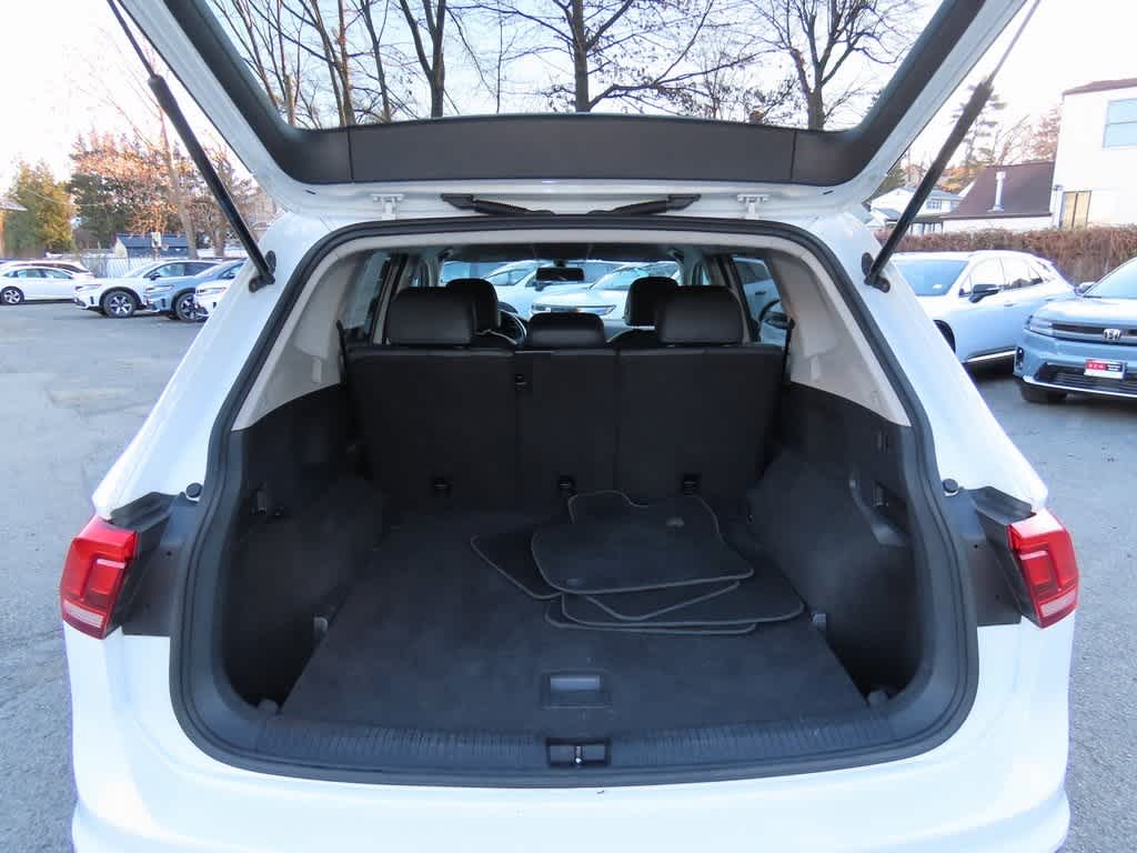 Thumbnail: 2019 Volkswagen Tiguan - 12