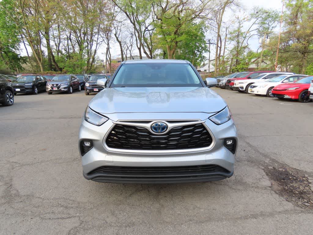 Thumbnail: 2022 Toyota Highlander - 6