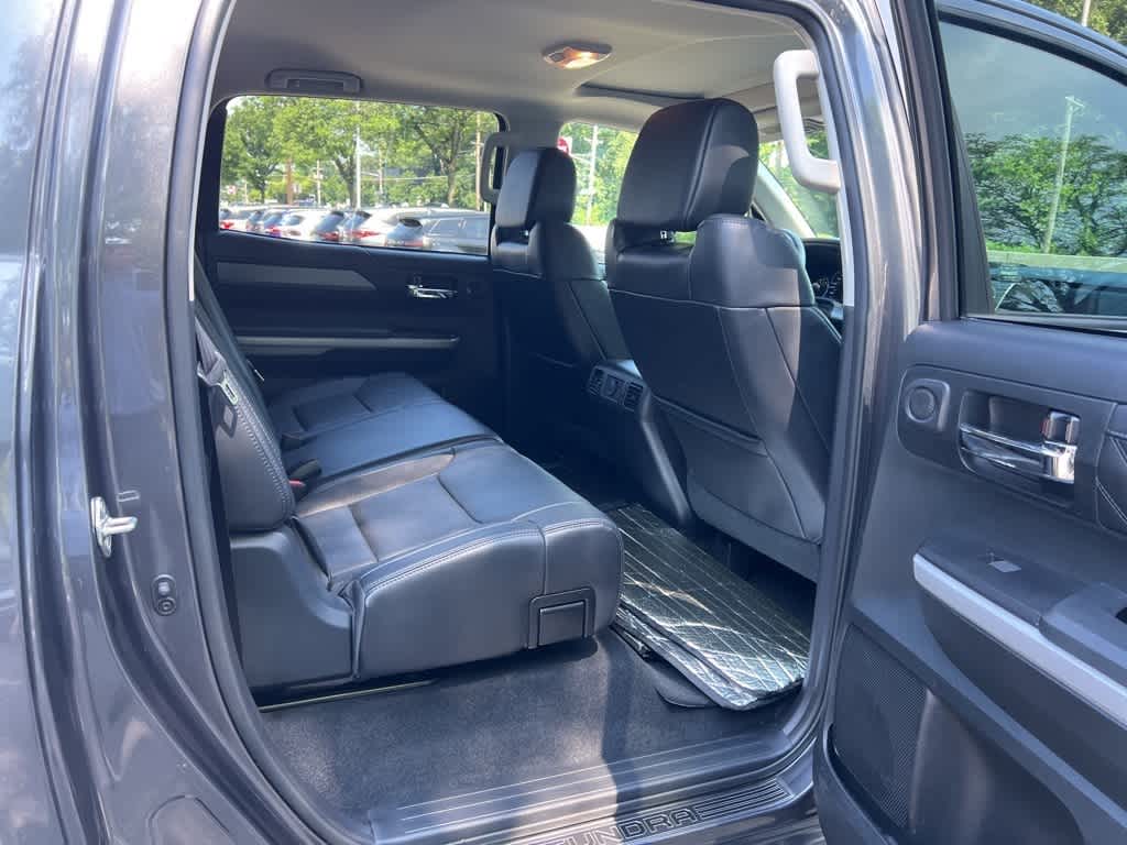 Thumbnail: 2018 Toyota Tundra - 21