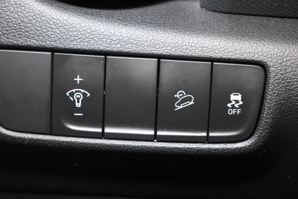 Thumbnail: 2023 Hyundai Kona - 25