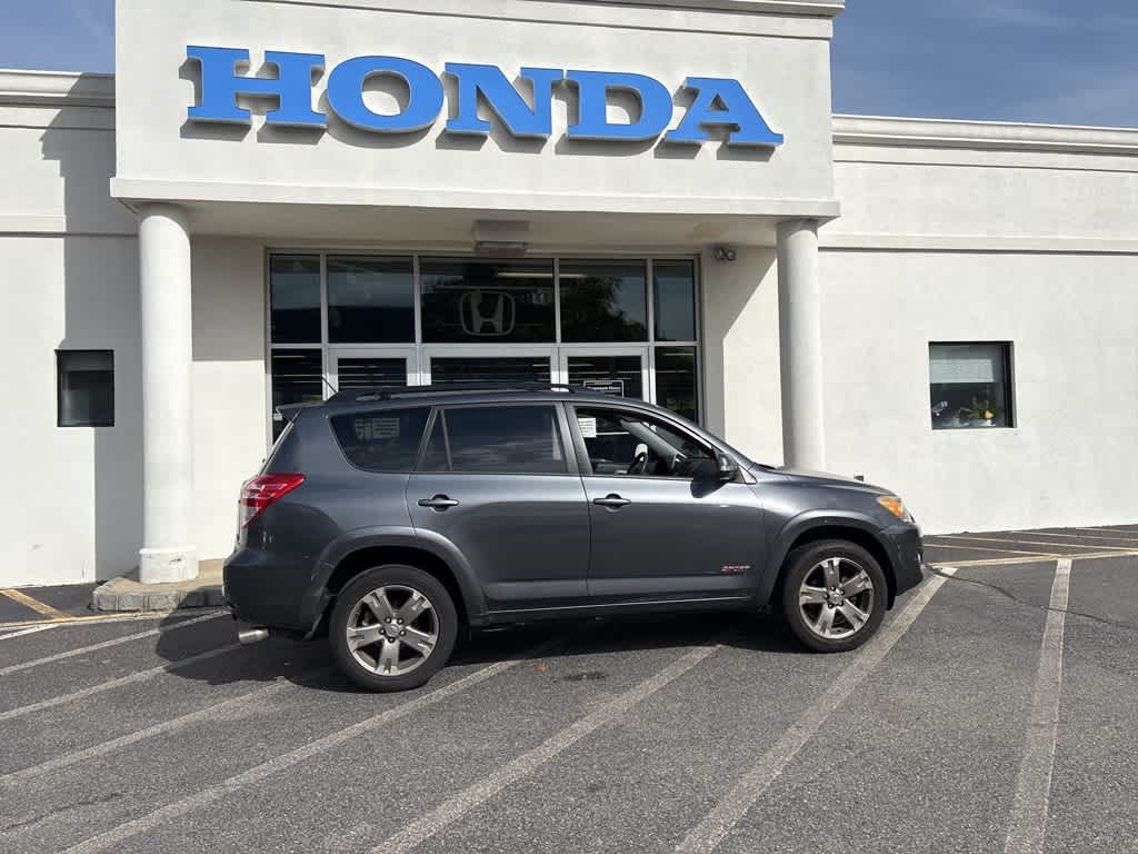 Thumbnail: 2011 Toyota RAV4 - 4
