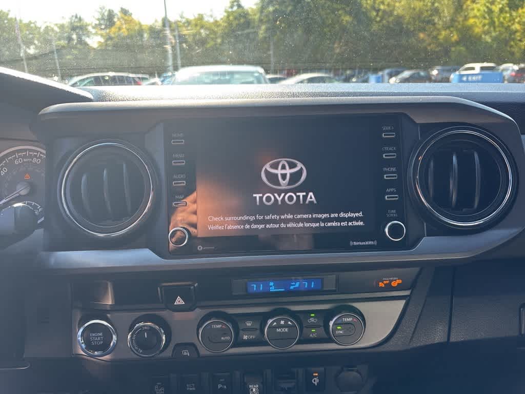 Thumbnail: 2022 Toyota Tacoma - 20