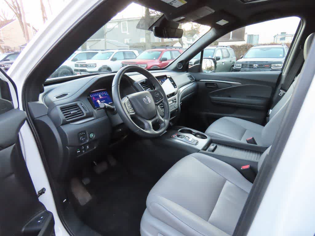 Thumbnail: 2023 Honda Passport - 2