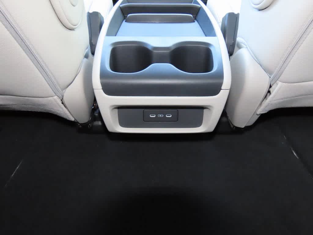 Thumbnail: 2026 Honda Odyssey - 24