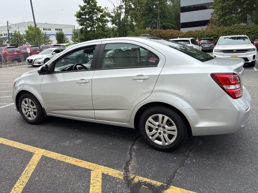 Thumbnail: 2019 Chevrolet Sonic - 18