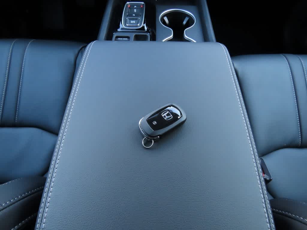 Thumbnail: 2026 Honda Pilot - 30