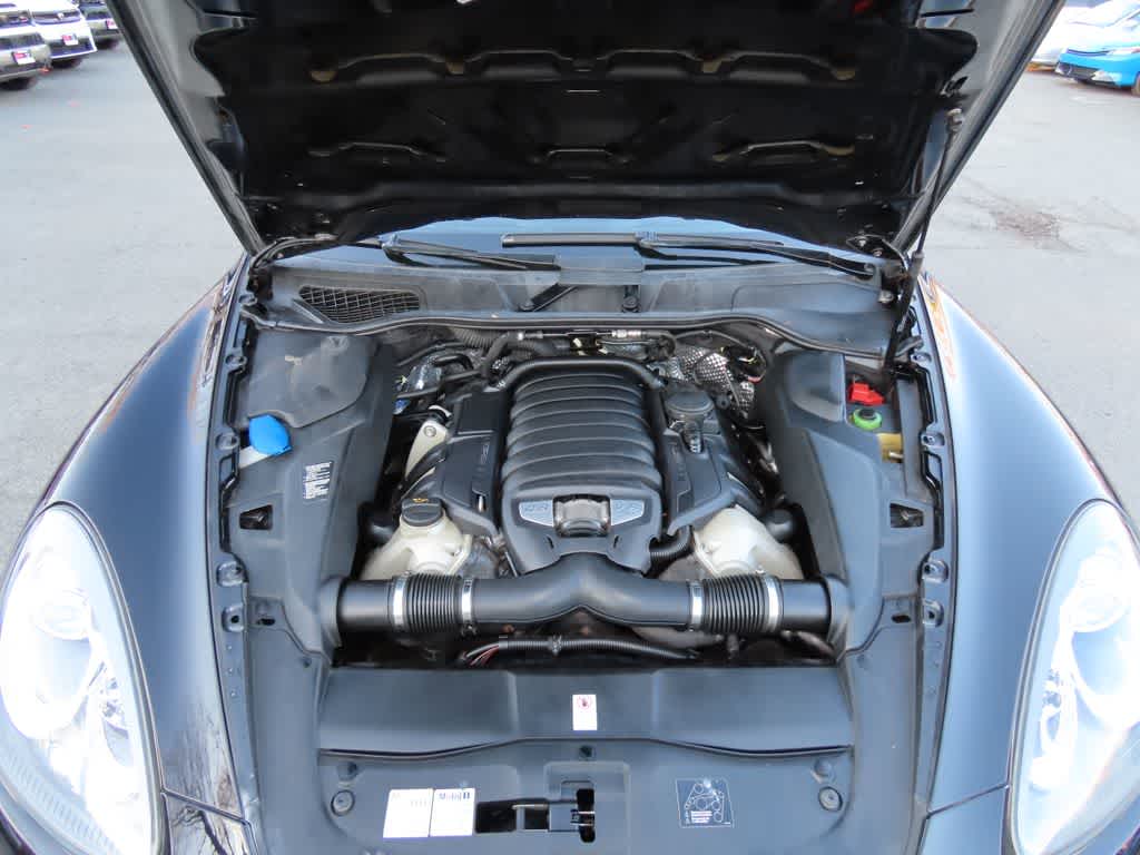 Thumbnail: 2012 Porsche Cayenne - 8