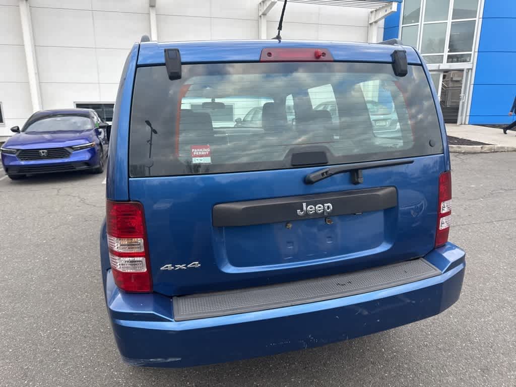 Thumbnail: 2009 Jeep Liberty - 16