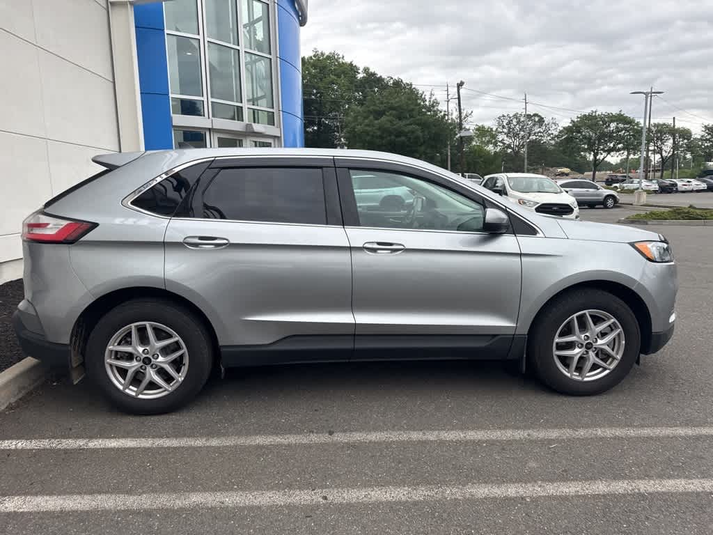 Thumbnail: 2023 Ford Edge - 18