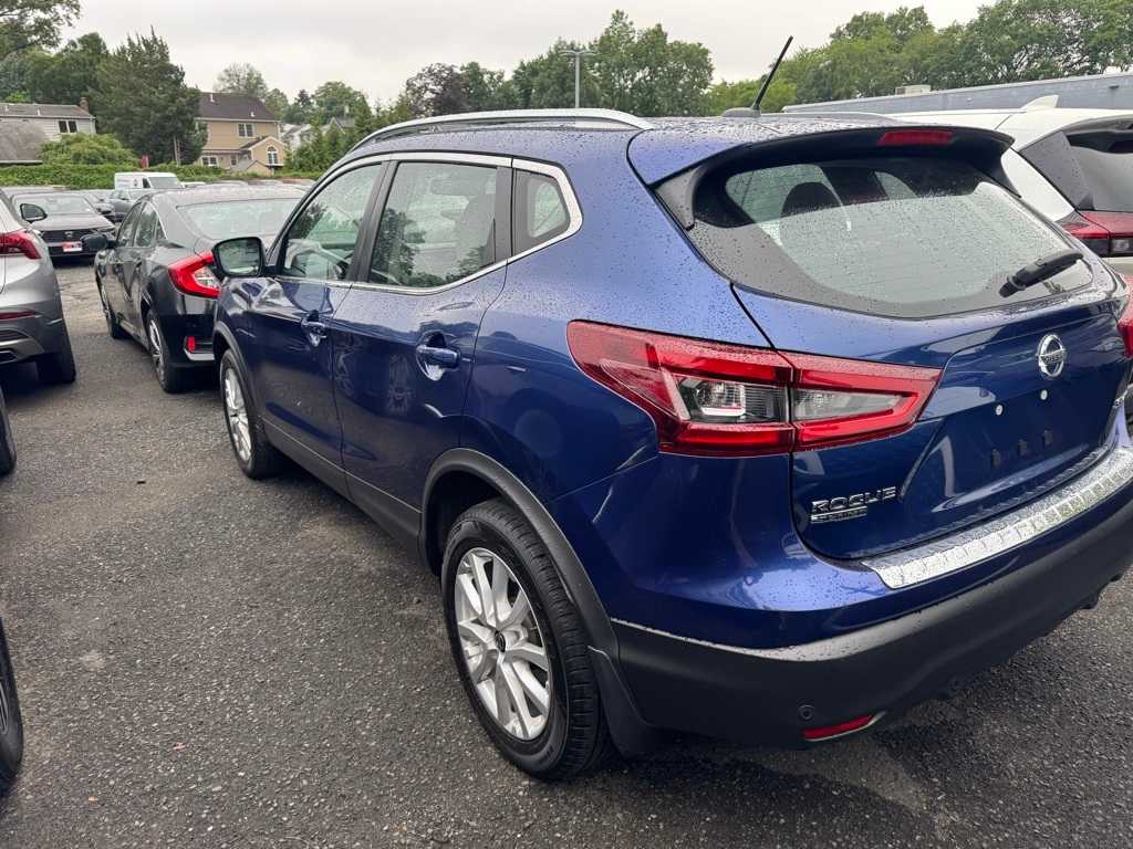 2022 Nissan Rogue Sport SV 12