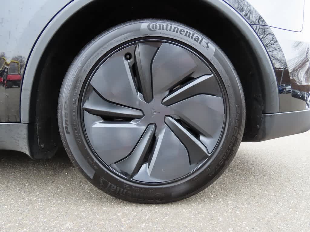 Thumbnail: 2026 Tesla Model Y - 8