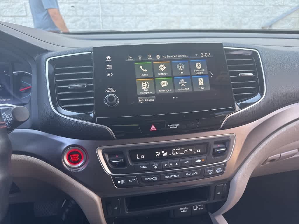 Thumbnail: 2019 Honda Pilot - 10