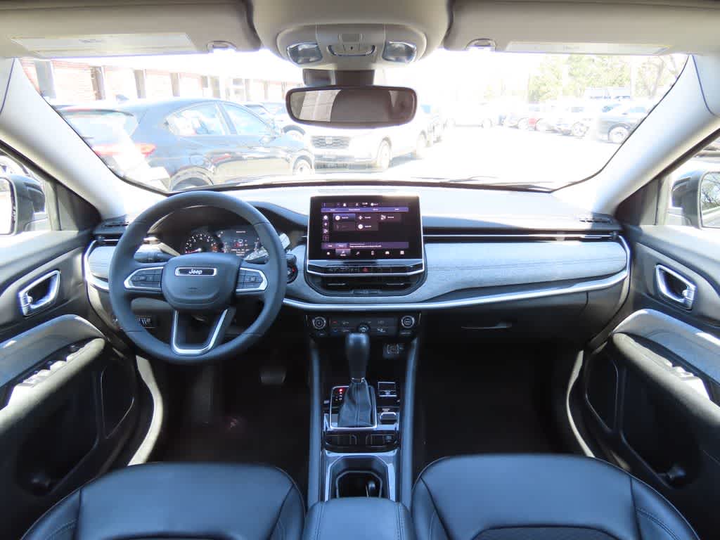 Thumbnail: 2022 Jeep Compass - 19