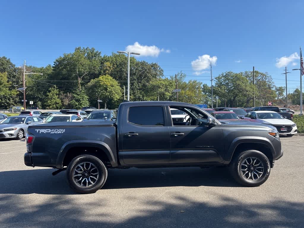 Thumbnail: 2022 Toyota Tacoma - 7