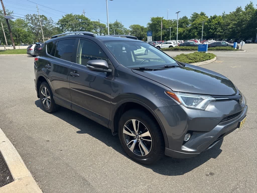 2018 Toyota RAV4 XLE 21