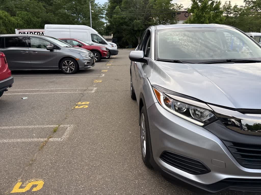 Thumbnail: 2022 Honda HR-V - 4