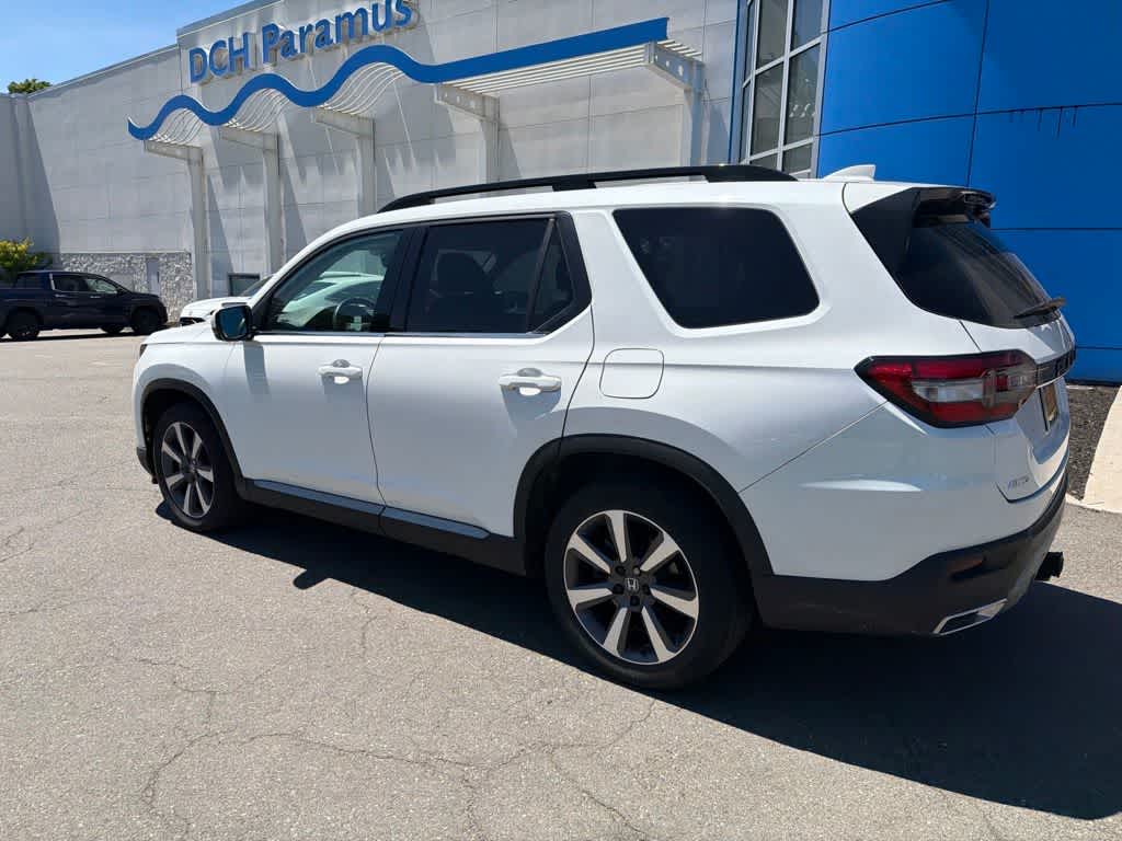 Thumbnail: 2023 Honda Pilot - 3