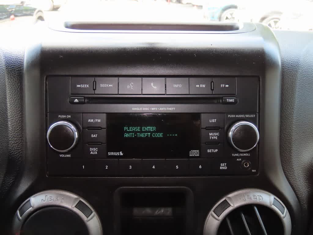 Thumbnail: 2014 Jeep Wrangler - 18