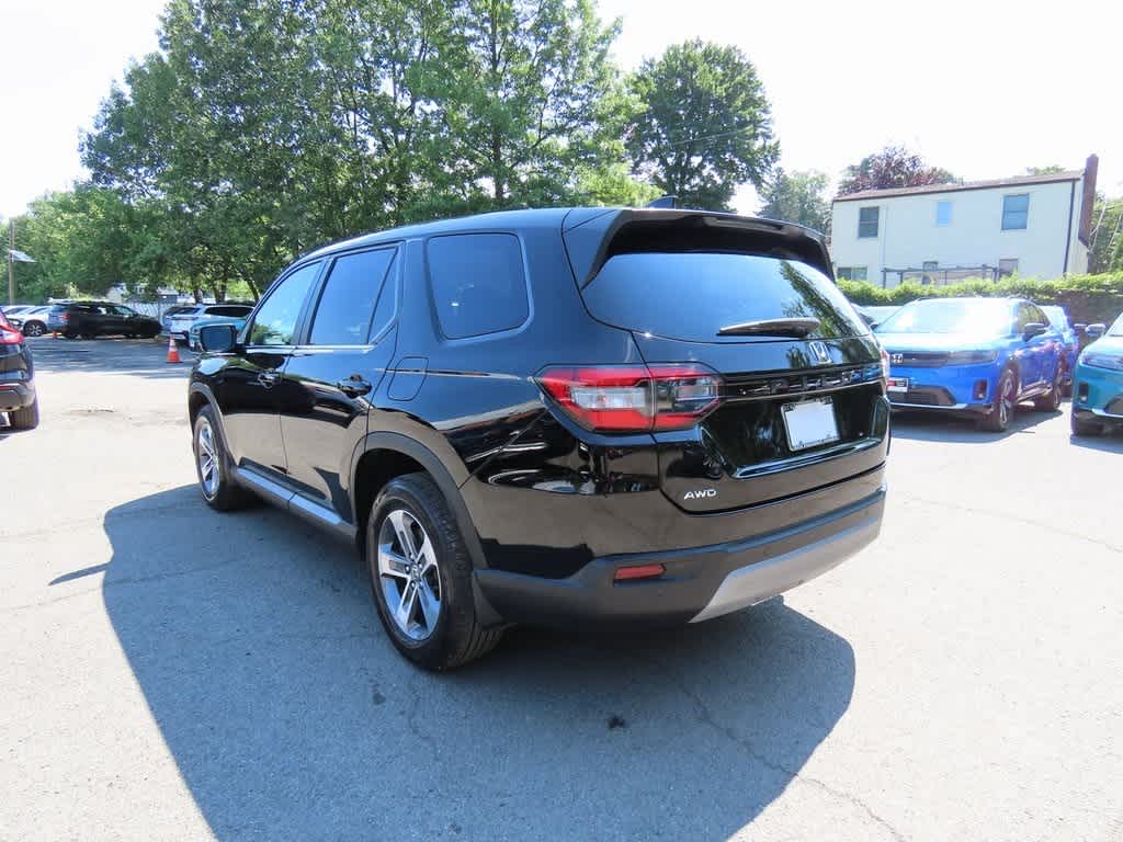Thumbnail: 2023 Honda Pilot - 4